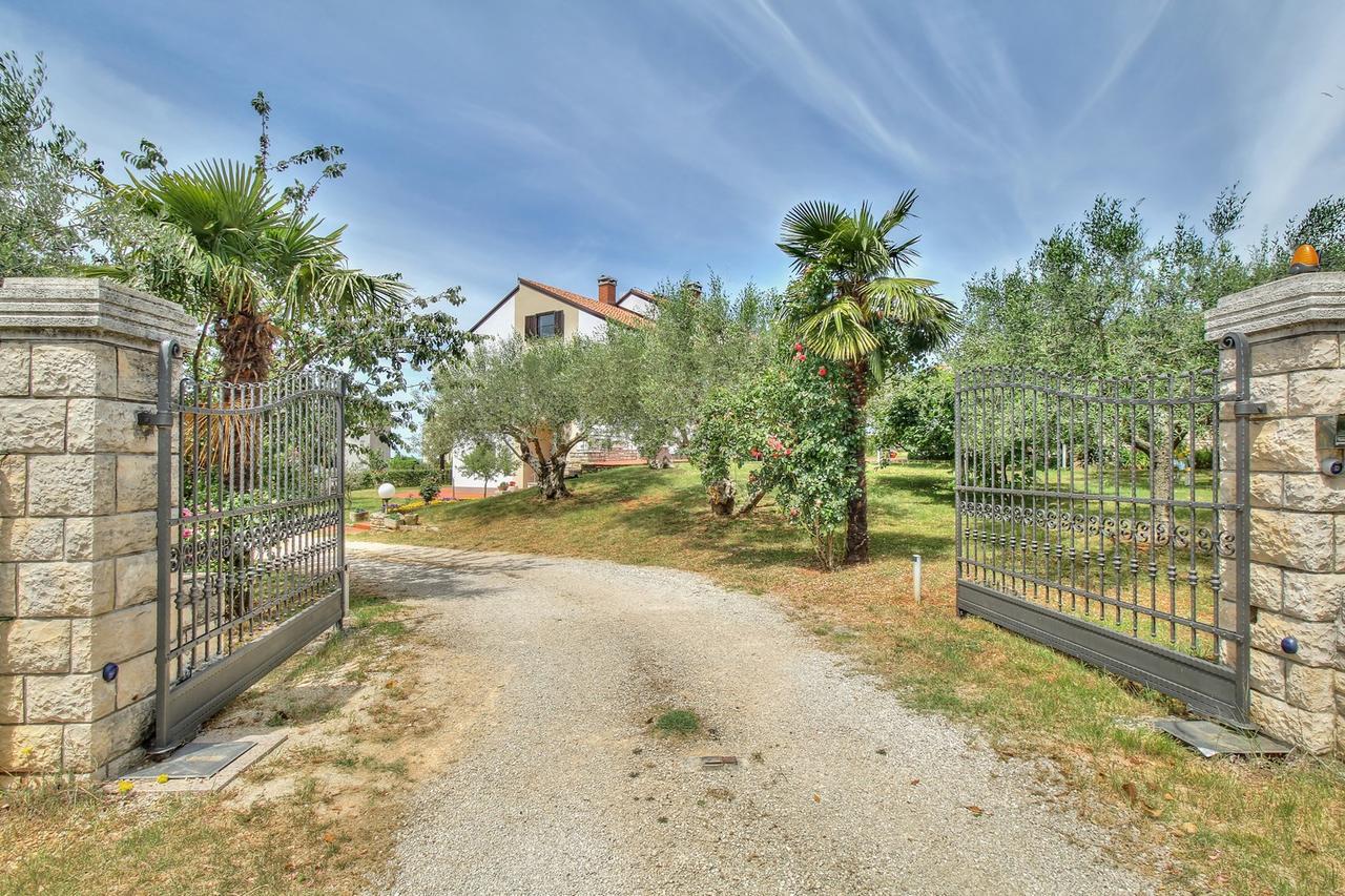זמברטיה Nadia House With Apartments מראה חיצוני תמונה