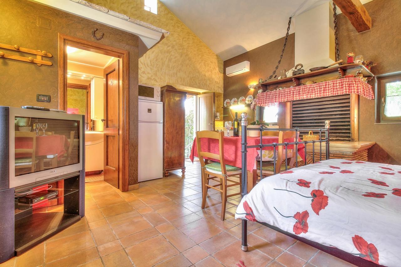 זמברטיה Nadia House With Apartments חדר תמונה