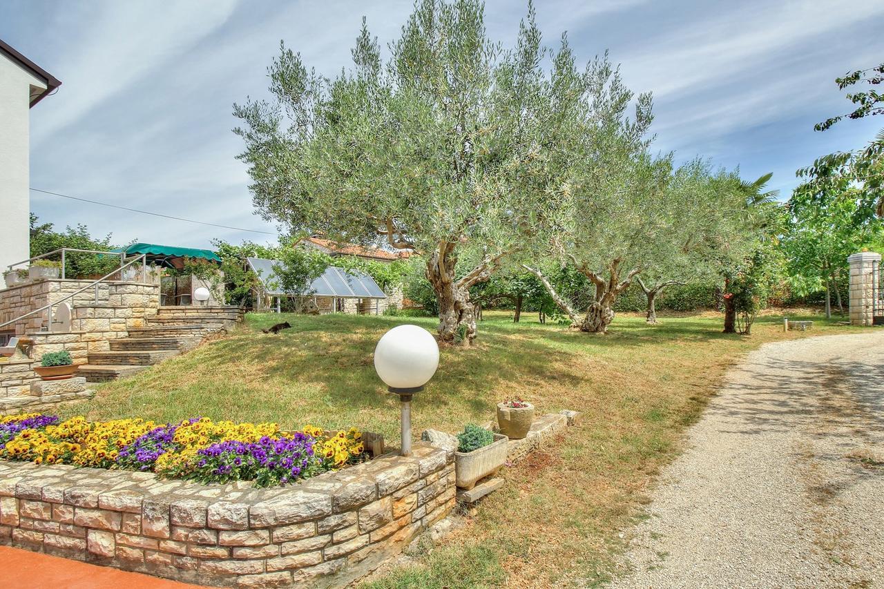 זמברטיה Nadia House With Apartments מראה חיצוני תמונה